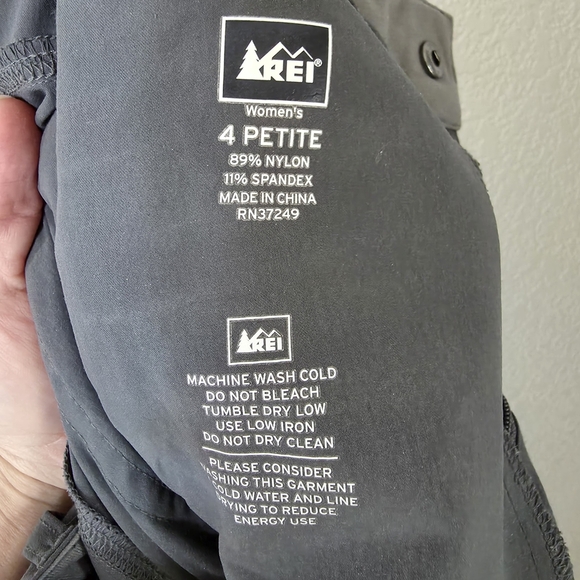 REI Gray Cargo Convertible Pants Durable Straight Leg Size 4P - Picture 7 of 12